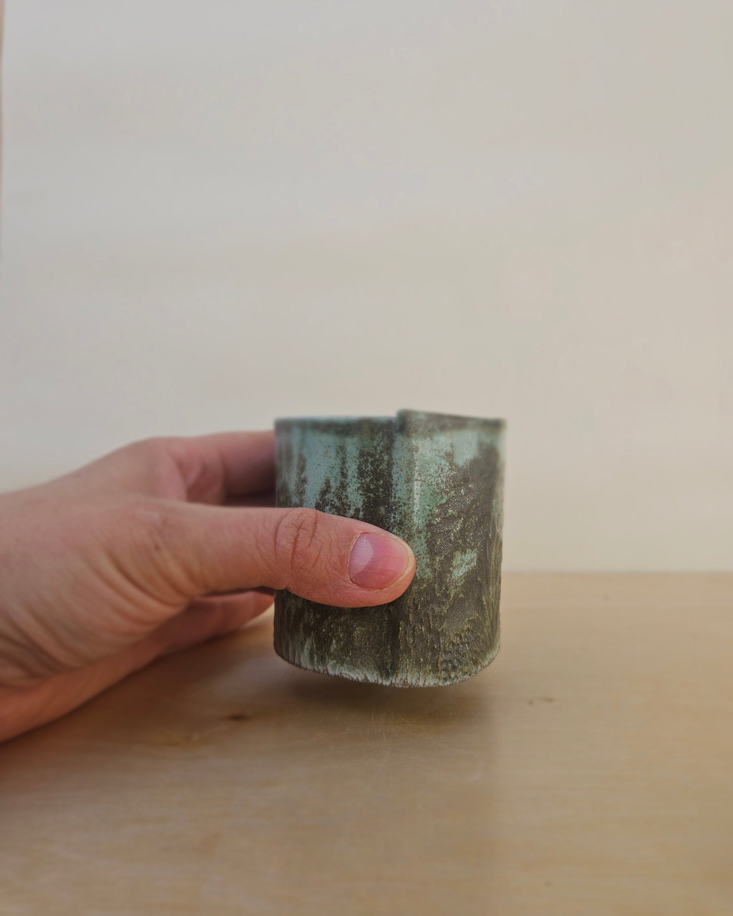 Small Metallic-like Glaze Cup
