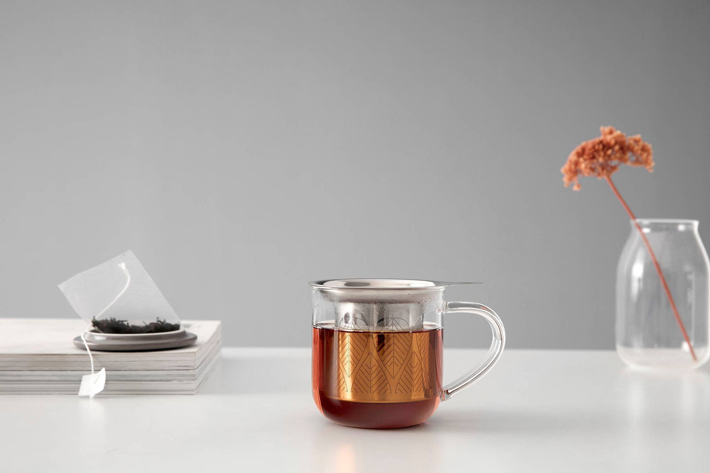 Minima™ Eva Glass Mug & Porcelain Lid W/ Infuser